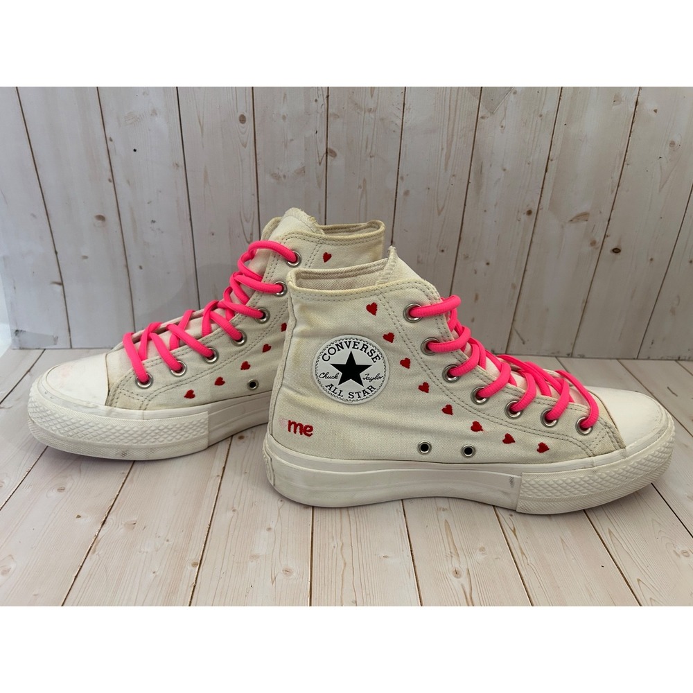 Converse Women Chuck Taylor All Star Me Sneakers Sz 8.5 Hearts Valentines Day